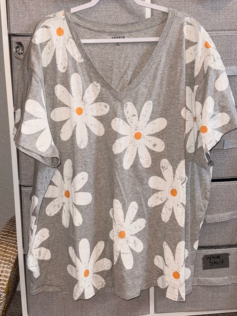 Torrid top size 4 - summer t shirt - flowers